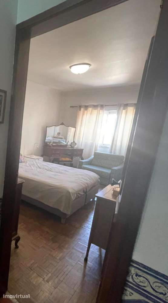 Quarto - localizado em Setubal - Grande imagem: 2/6