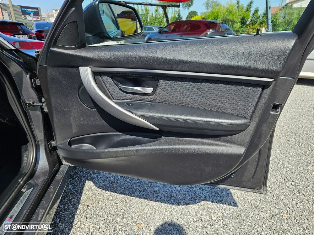 BMW 320 d Auto Pack M - 45