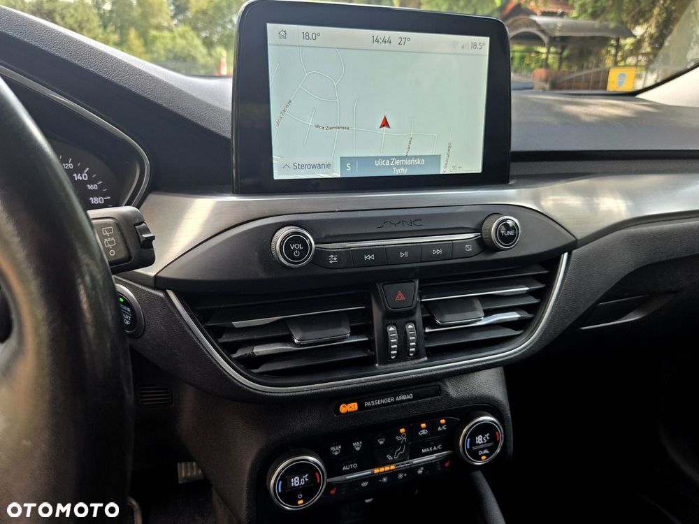 Ford Focus 1.5 EcoBlue Start-Stopp-System ST-LINE - 15