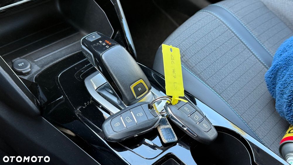 Peugeot 2008 1.5 BlueHDi Allure S&S EAT8 - 30