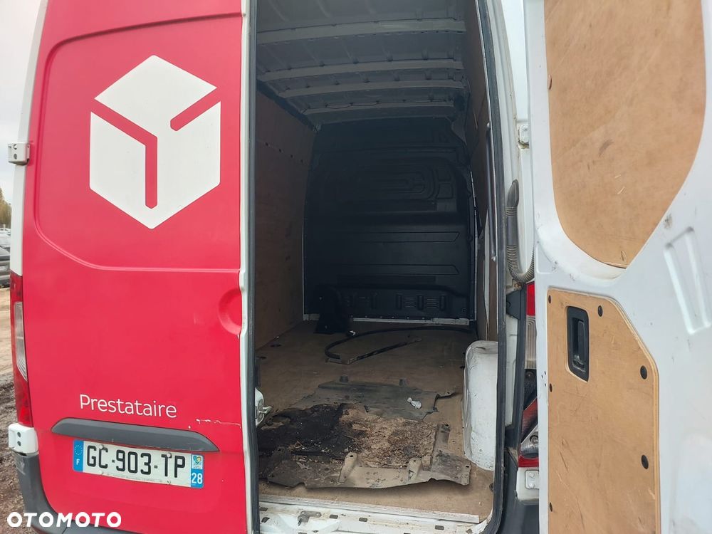 Mercedes-Benz Sprinter - 2