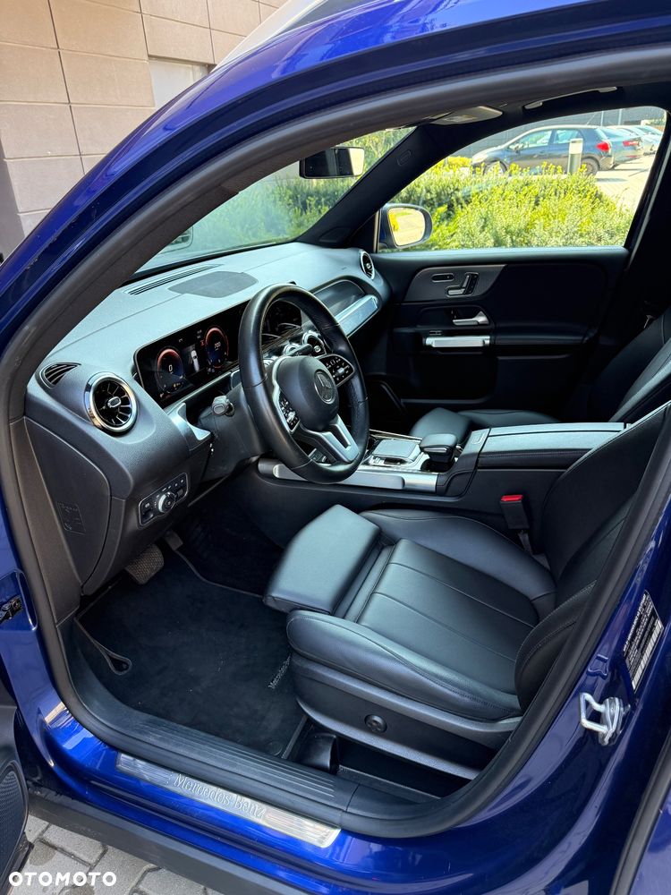 Mercedes-Benz GLB 250 4Matic 8G-DCT - 5