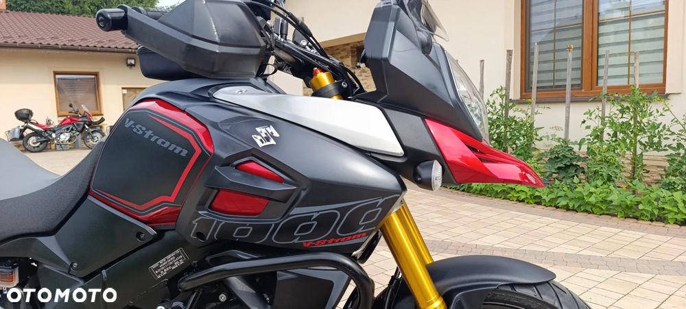 Suzuki V-STROM - 28