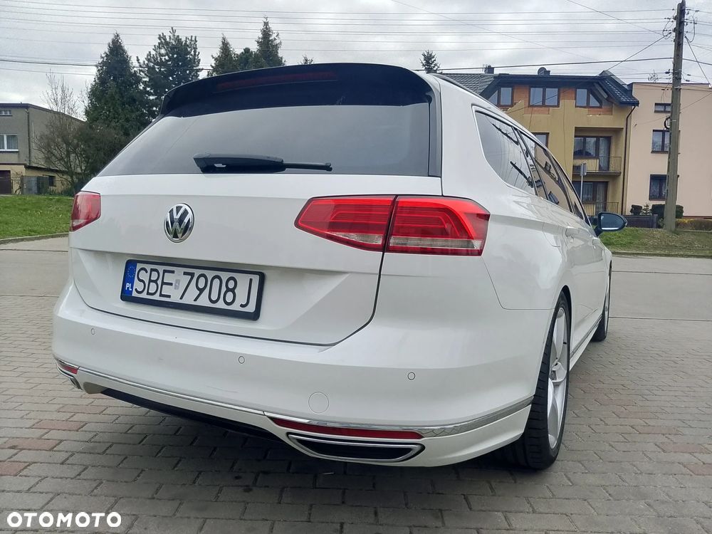 Volkswagen Passat - 12