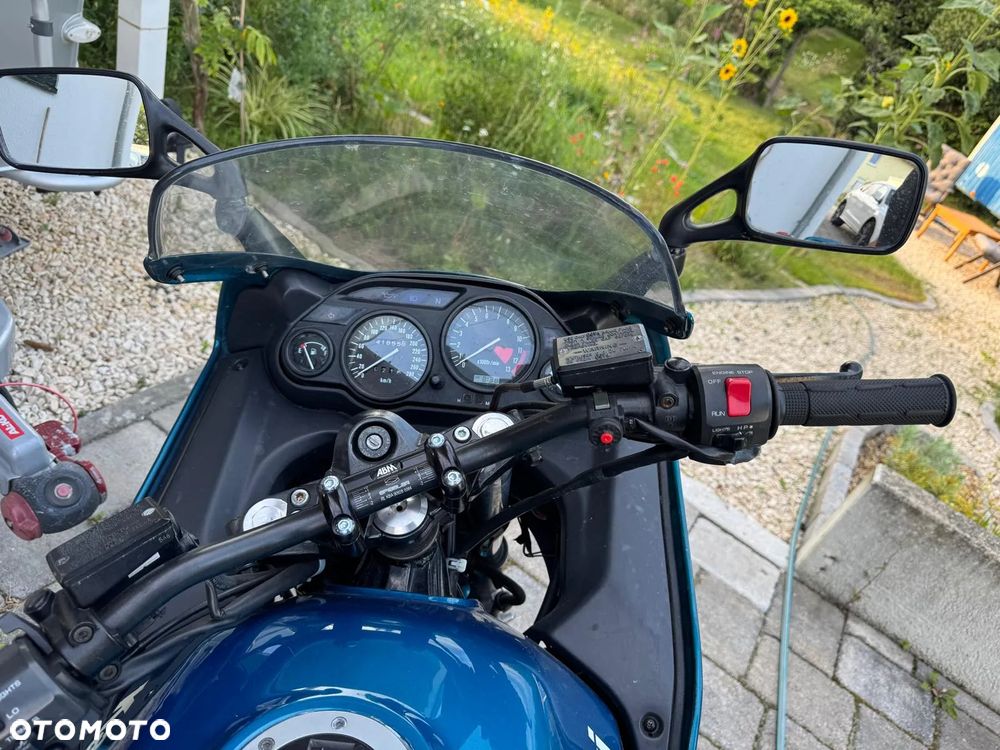 Kawasaki GPZ - 4