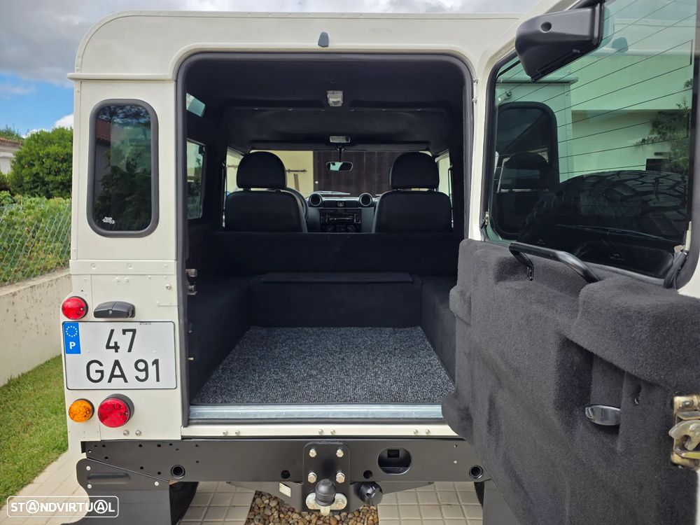 Land Rover Defender 90 2.4 CRD S - 55