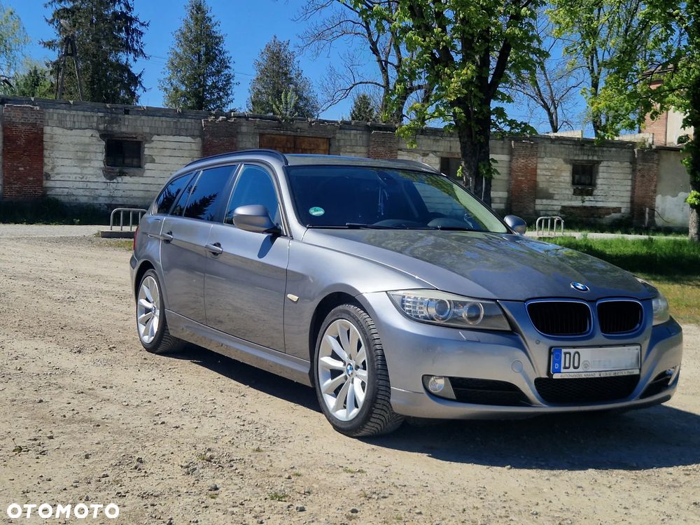 BMW Seria 3 318i - 2
