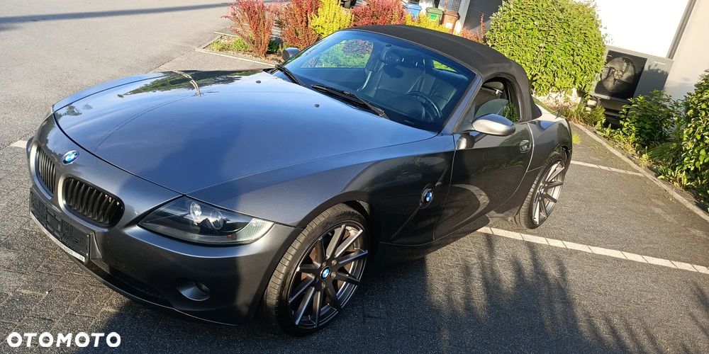 BMW Z4 2.2i - 9