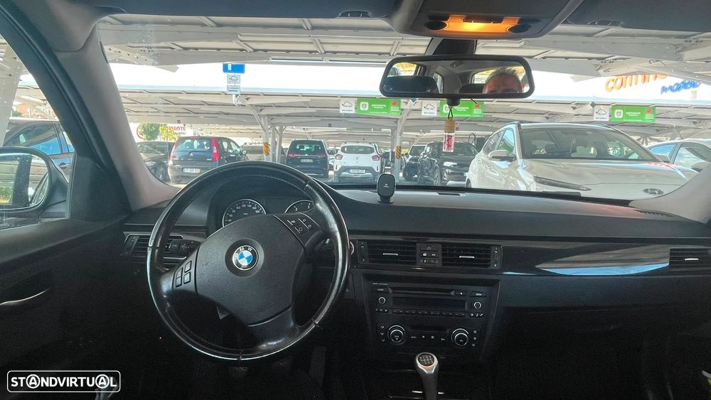 BMW 318 d - 9