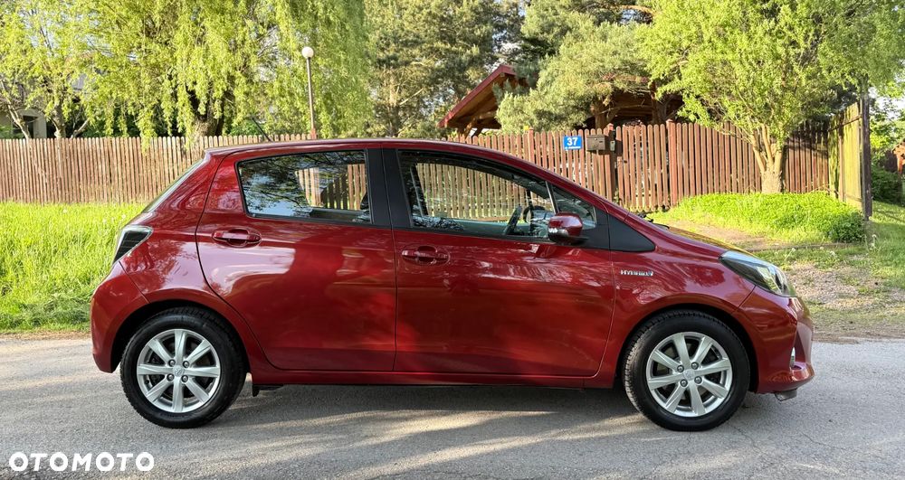 Toyota Yaris Hybrid 100 Premium EU6 - 6