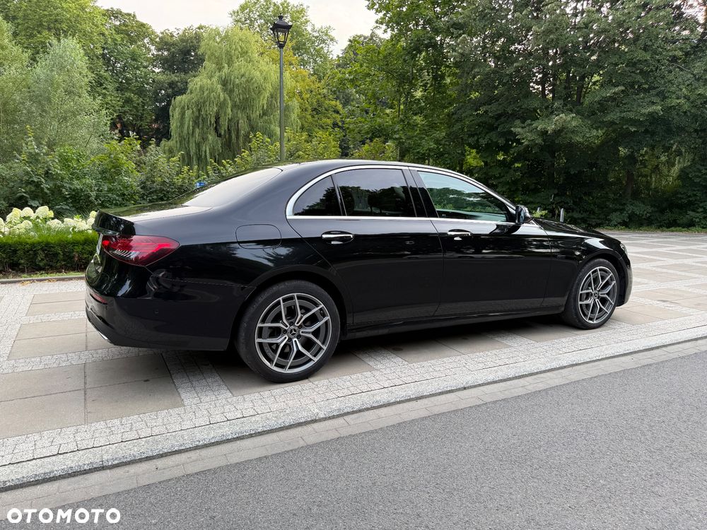 Mercedes-Benz Klasa E 300 de Avantgarde - 6
