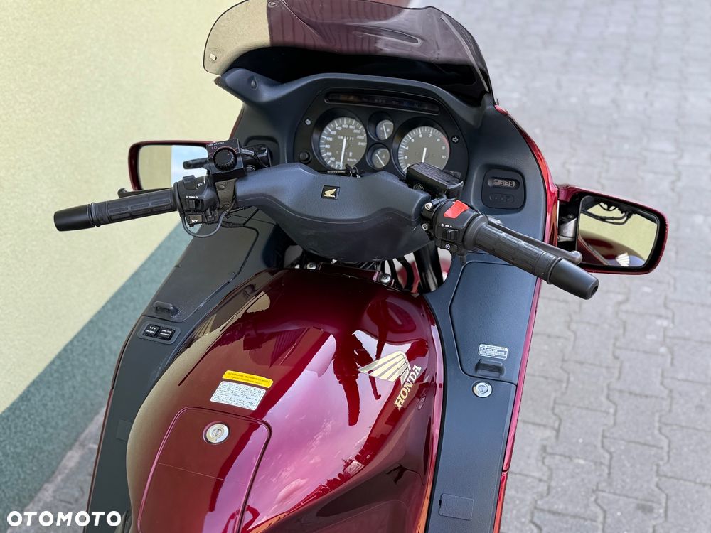 Honda ST - 18