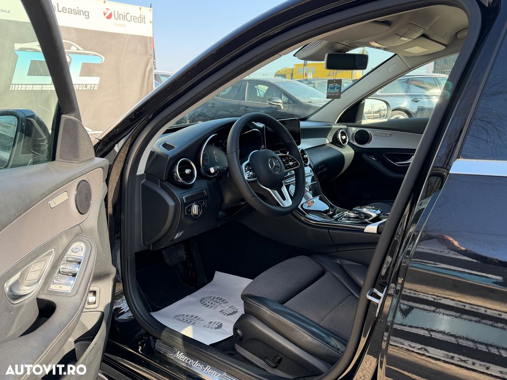 Mercedes-Benz C 220 d 4Matic 9G-TRONIC AMG Line - 12