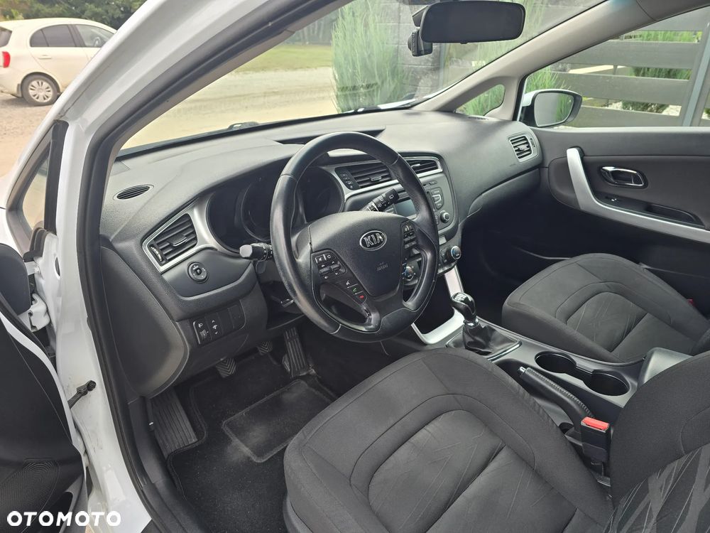 Kia Ceed 1.6 GDI M - 14