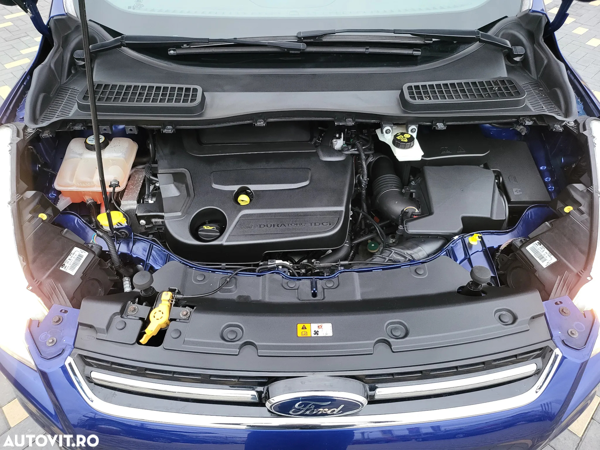Ford Kuga - 22