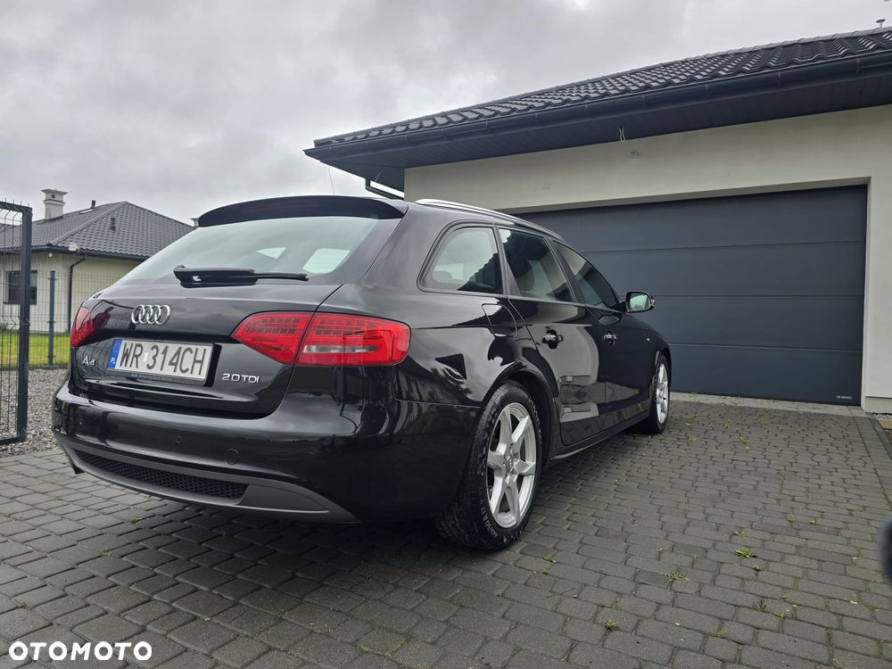 Audi A4 Avant 2.0 TDI DPF Ambiente - 10