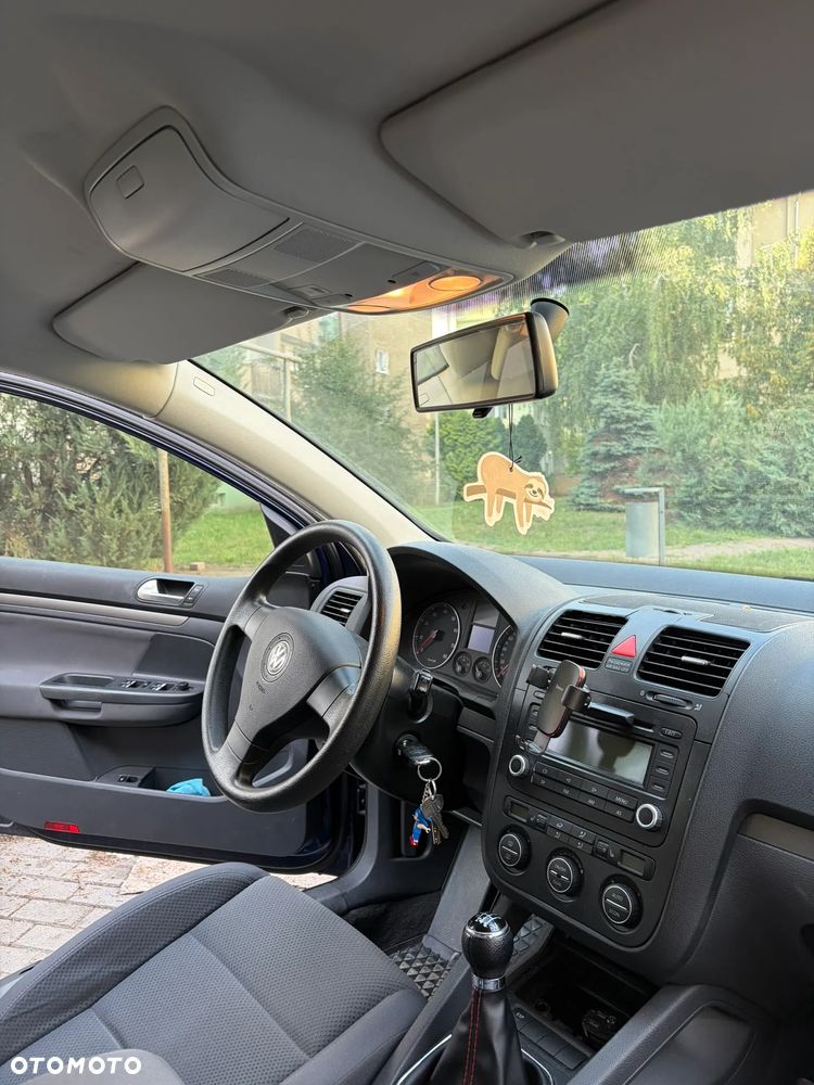 Volkswagen Golf 1.6 Comfortline - 21