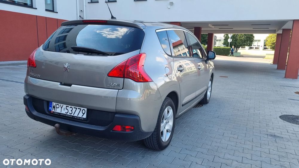 Peugeot 3008 1.6 HDi Active - 25