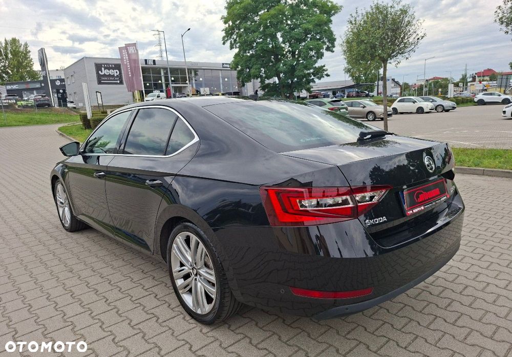 Skoda Superb - 12