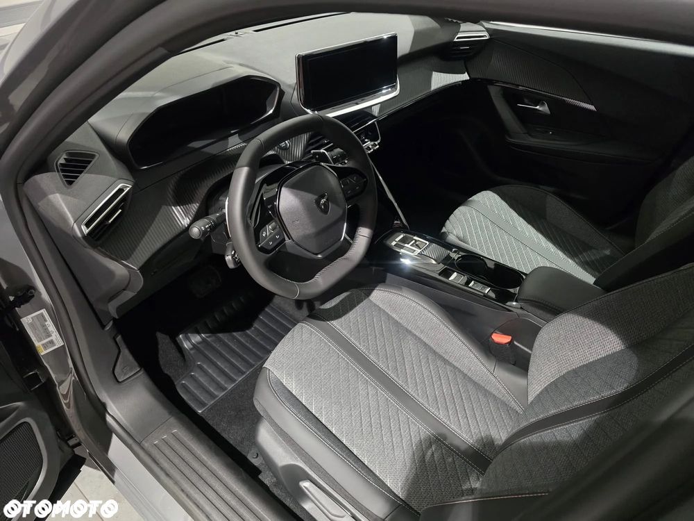 Peugeot 2008 PureTech mHEV Allure e-DCS6 - 15
