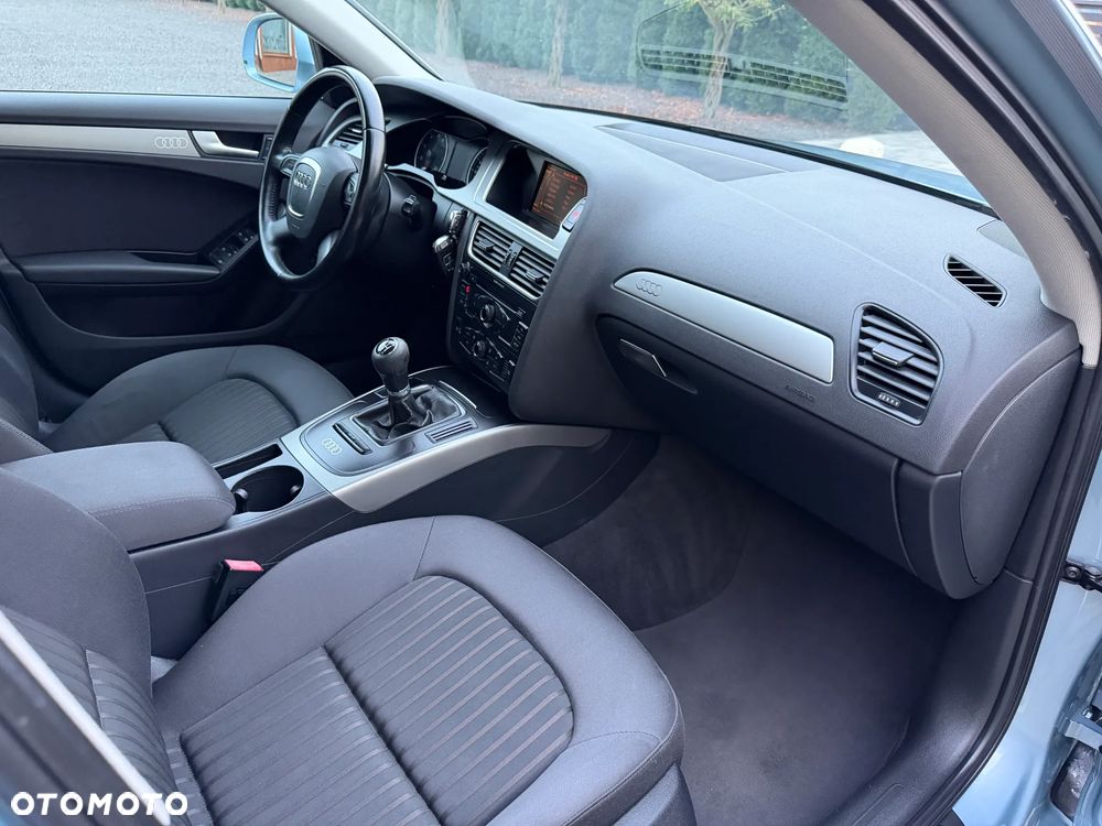 Audi A4 Limousine 1.8 TFSI Ambiente - 39