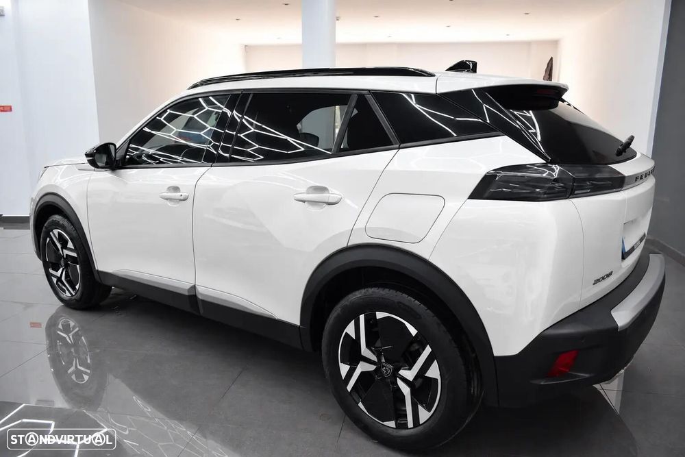 Peugeot 2008 1.2 PureTech Allure EAT8 - 2