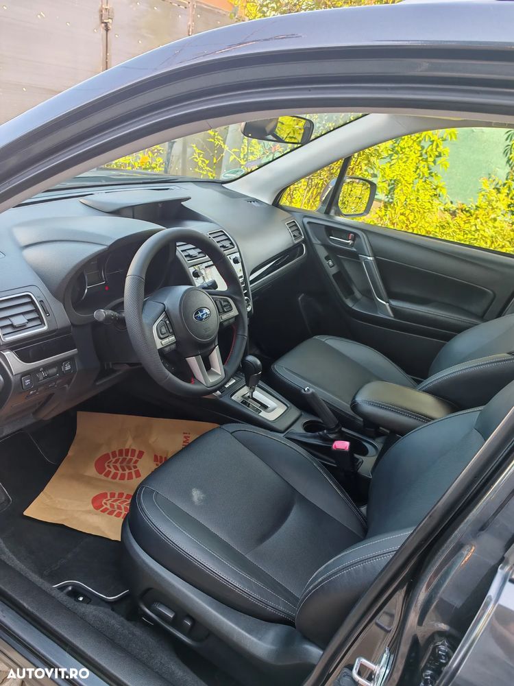 Subaru Forester 2.0i CVT Exclusive ES - 4