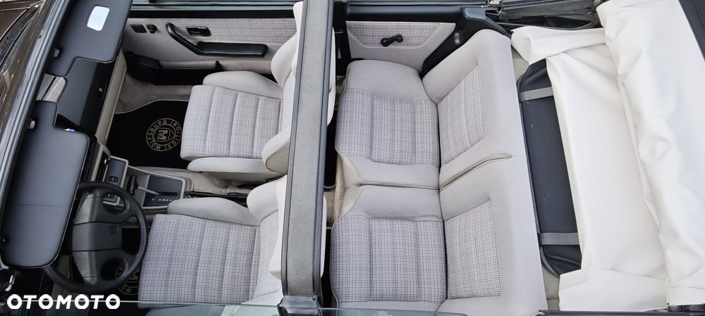 Volkswagen Golf Cabrio - 28