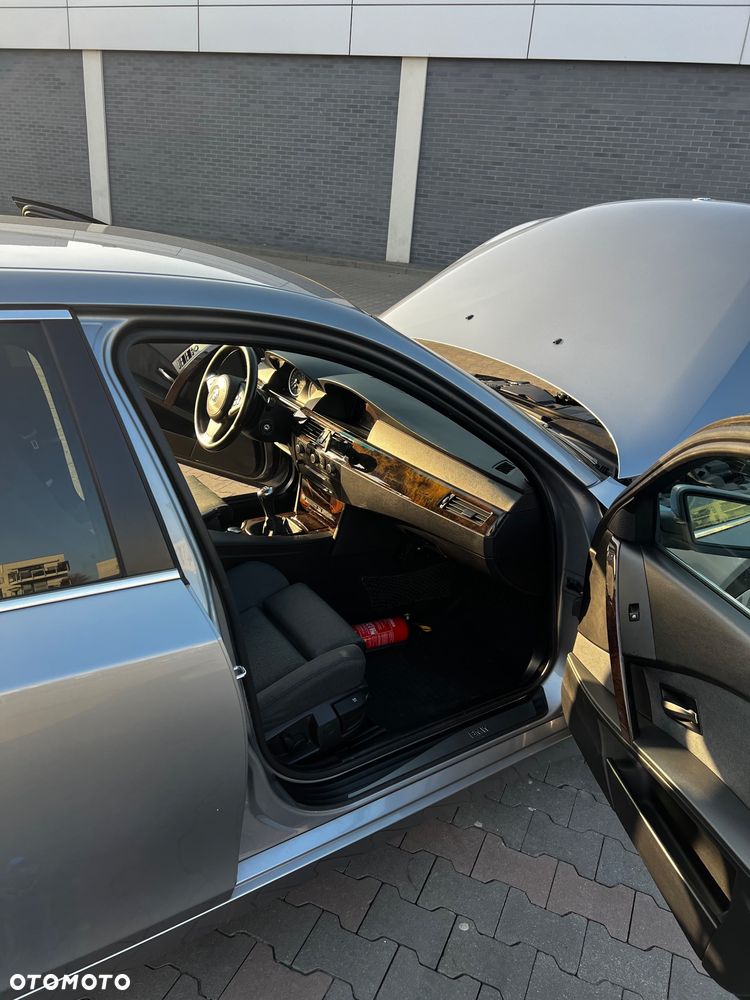 BMW Seria 5 - 16