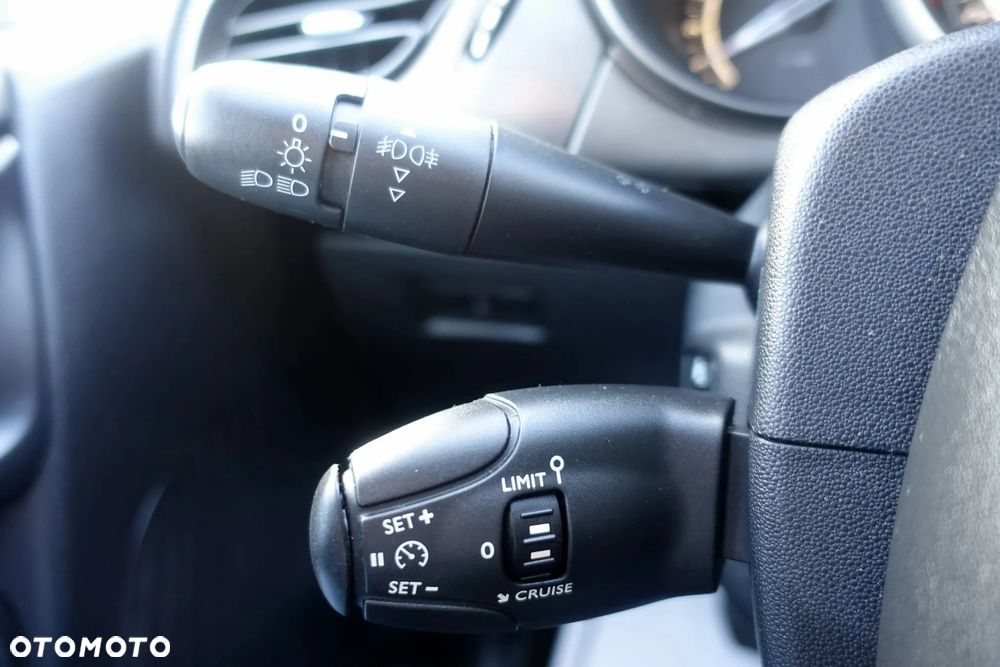 Citroën C3 1.2 PureTech Exclusive - 18