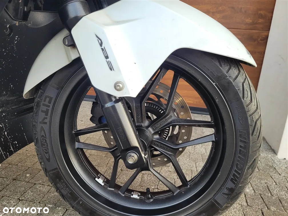 Honda NSS - 24