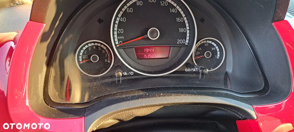 Volkswagen up! 1.0 high Perfectline - 24