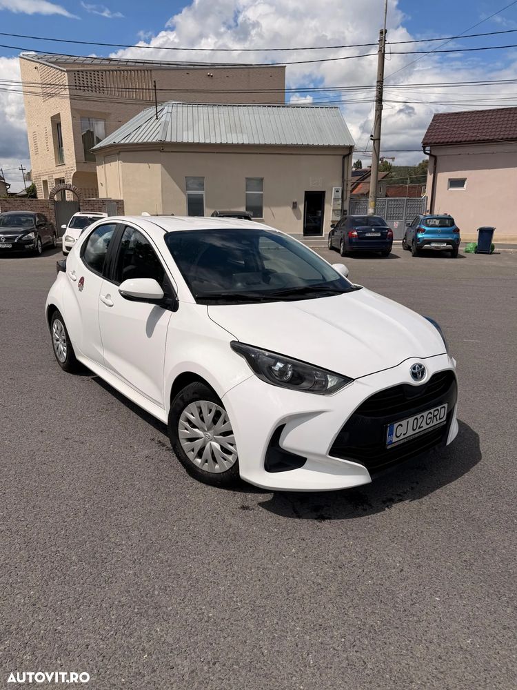 Toyota Yaris - 1