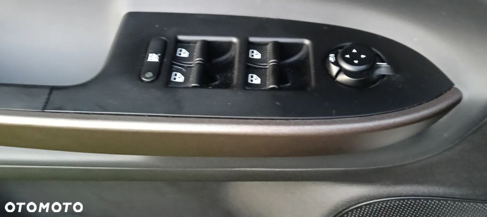 Alfa Romeo Giulietta 2.0 JTDM - 16