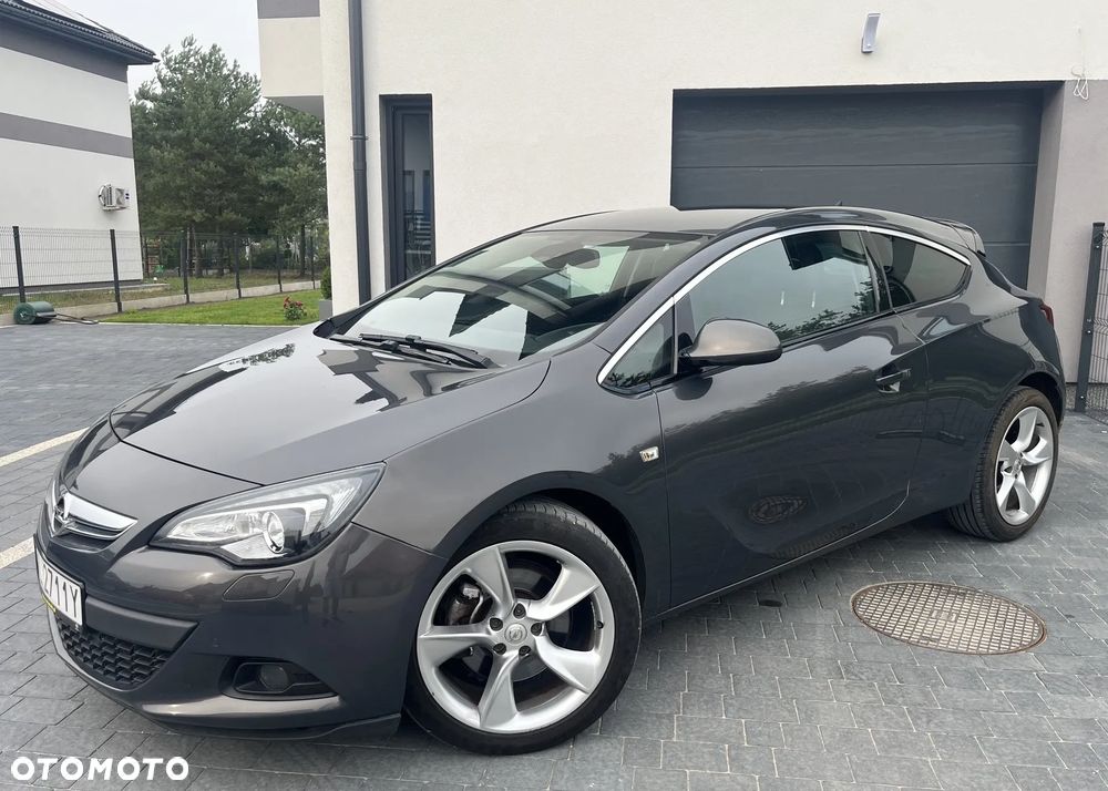 Opel Astra 1.6 T Cosmo - 2