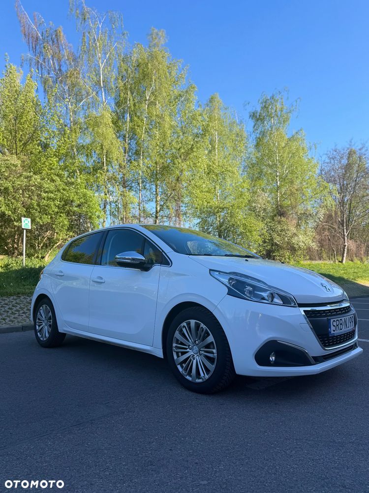Peugeot 208 PureTech 110 Stop & Start EAT6 Allure - 11