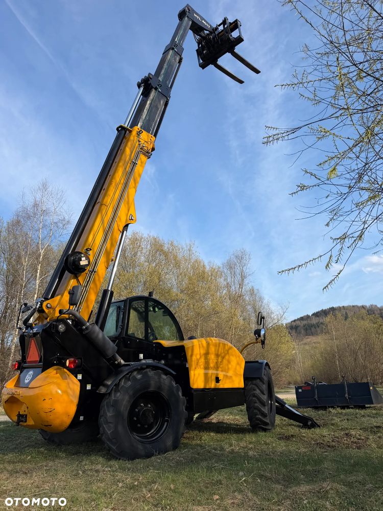 Haulotte HTL 4017 Ładowarka Teleskopowa Dźwig 17m. z Bocianem 22m. Łyżka szufla. widły z Hydraulicznym posuwem! Maszyna z Komuny Norweskiej! Jak Nowa z Salonu. DEKRA aktualna na cały osprzęt! Kamera + szybkozłącze! Bocian 5m. Szybka wolna jazda! Pełna Dokumentacja Serwisowa! Opony zero zużycia! Zero luzów i wycieków! Stabilizatory 2ośie. Wielka Okazja 3430 mtg! Webasto. Gniazdo 220v. Bogata Wersja Norweska - 10