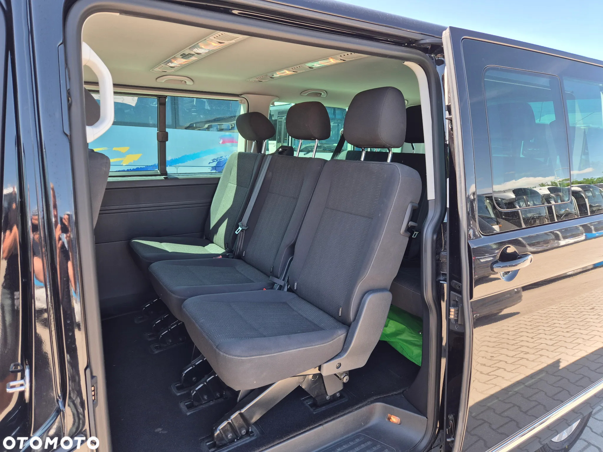 Volkswagen Caravelle 2.0 TDI L2 Highline DSG - 12