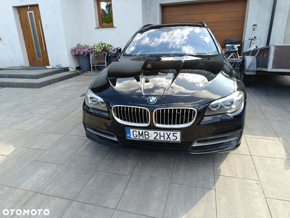 BMW Seria 5 528i xDrive - 2