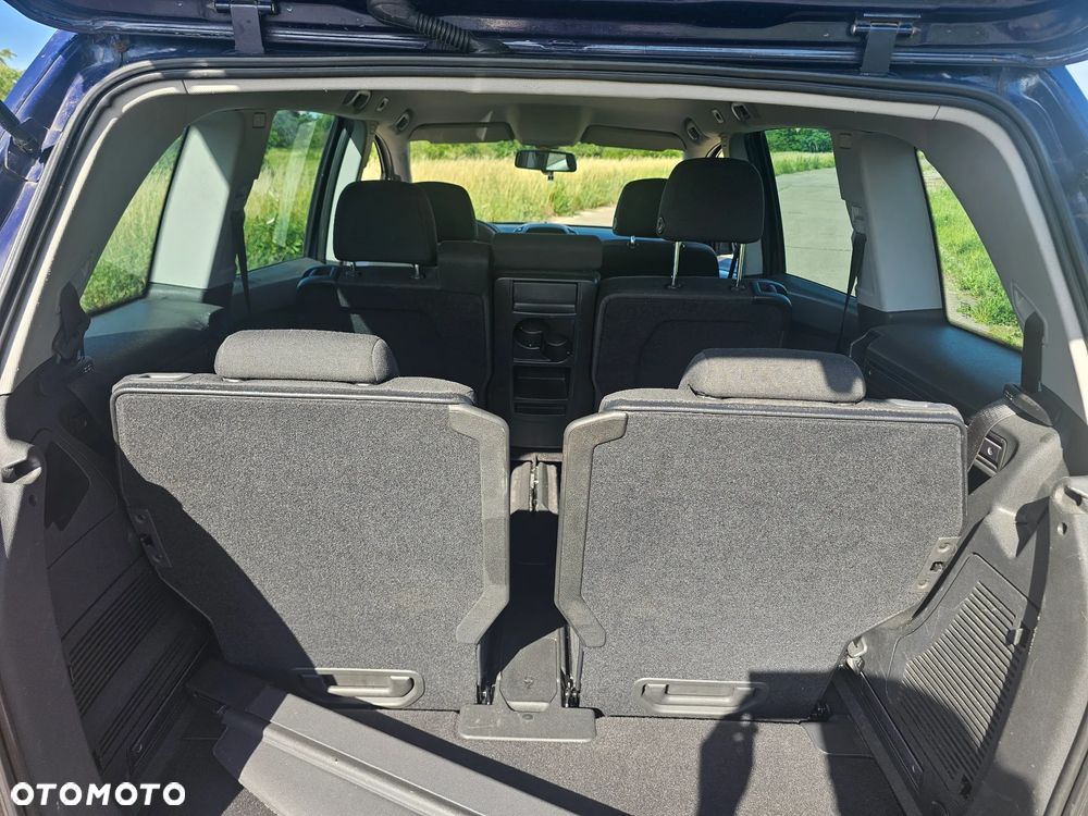 Opel Zafira 1.6 Cosmo - 36