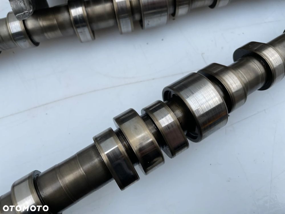 Pokrywa zaworów wałki rozrządu vw Golf V 03C103475 03CAS 03CAH - 18