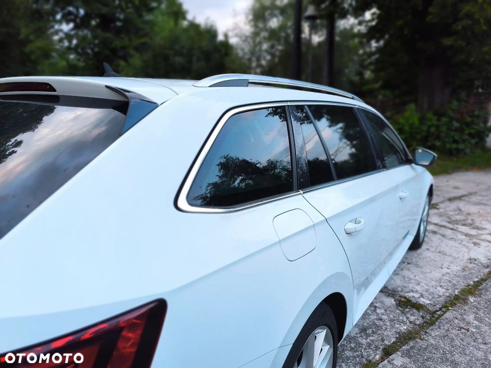 Skoda Superb 2.0 TDI L&K - 19