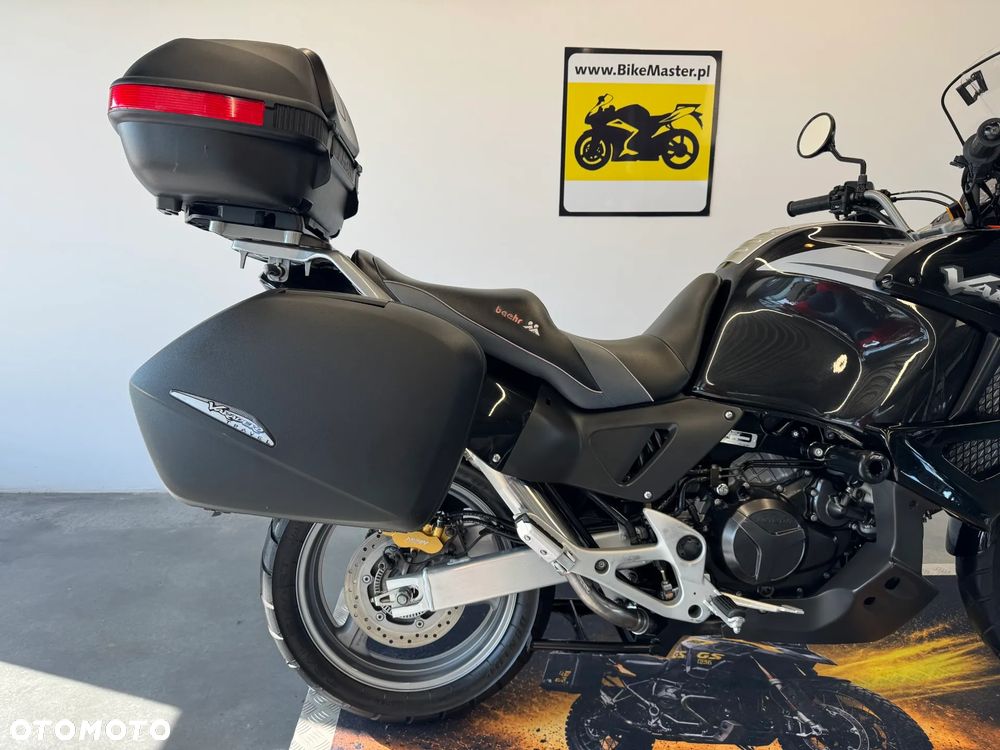 Honda XL - 16