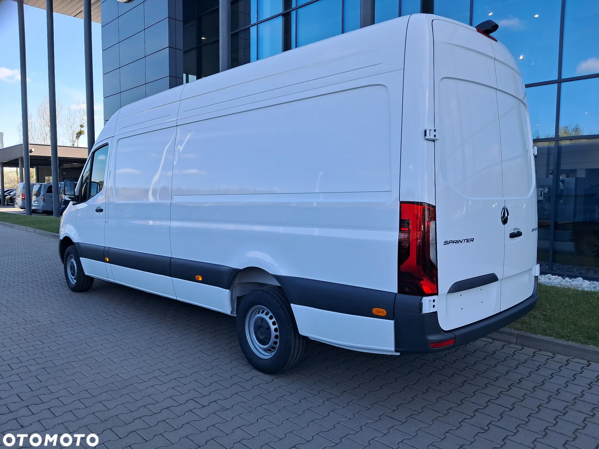 Mercedes-Benz Sprinter 317 CDI Furgon PRO długi 4325 mm L3H2 - 7