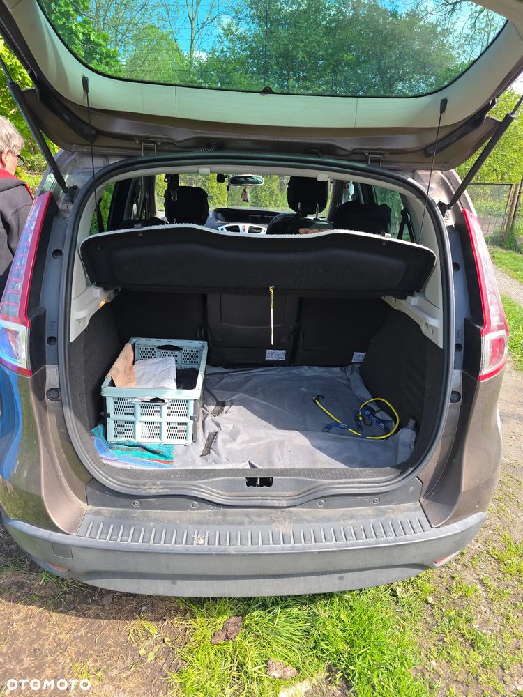 Renault Scenic - 4