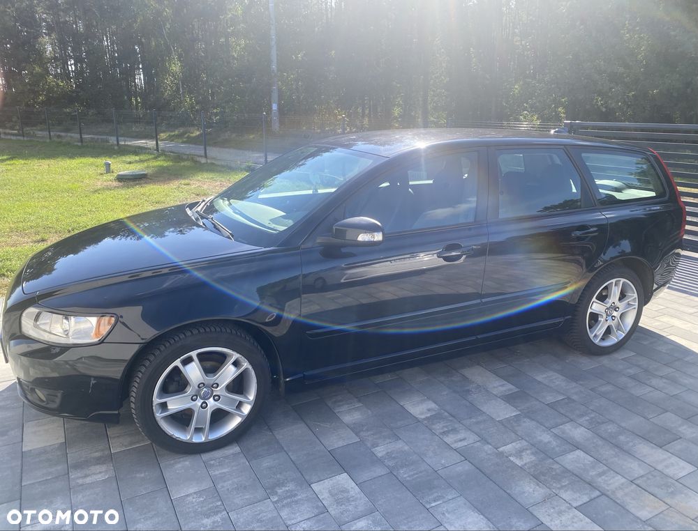 Volvo V50 - 1