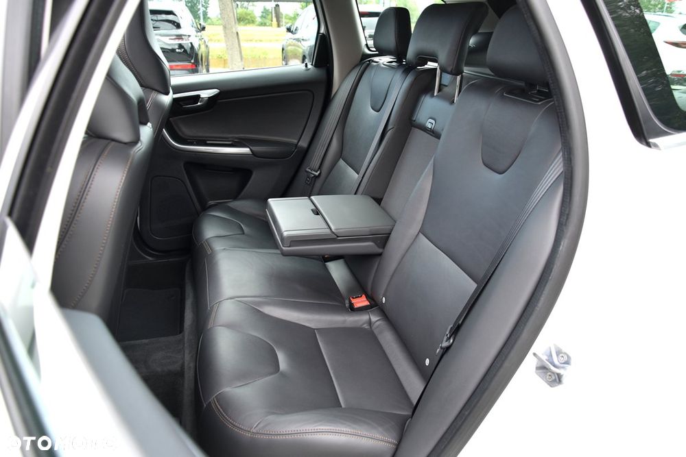 Volvo XC 60 D3 Summum - 21