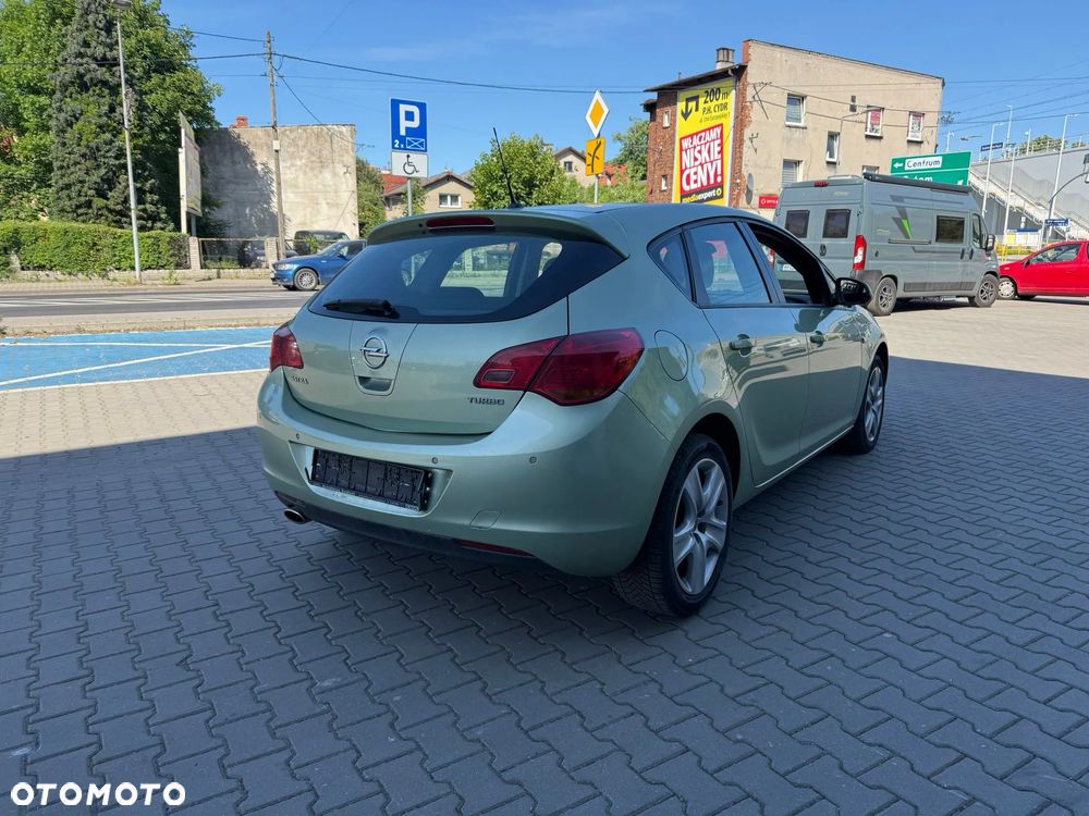 Opel Astra 1.4 Turbo - 9