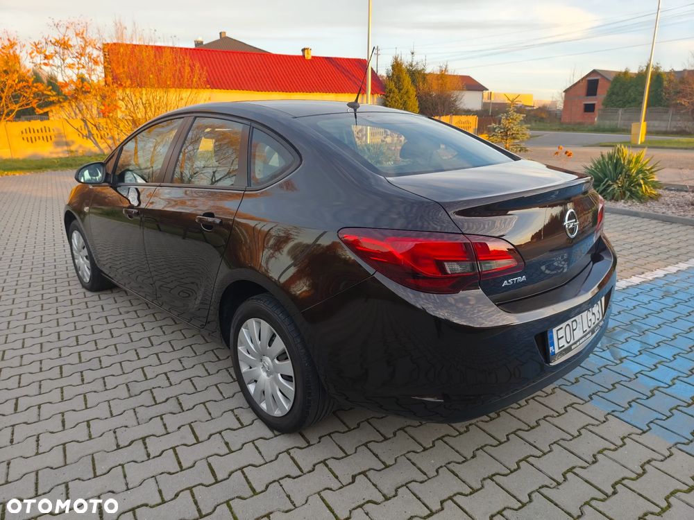 Opel Astra - 3