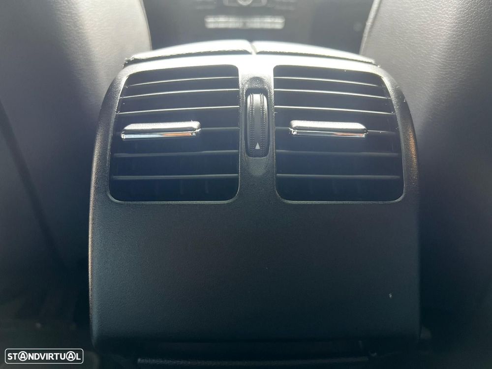 Mercedes-Benz E 350 d 4-Matic AMG Line - 32